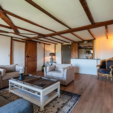 La Maison De La Liberte *